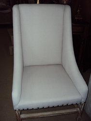 shop/valence-chair.html